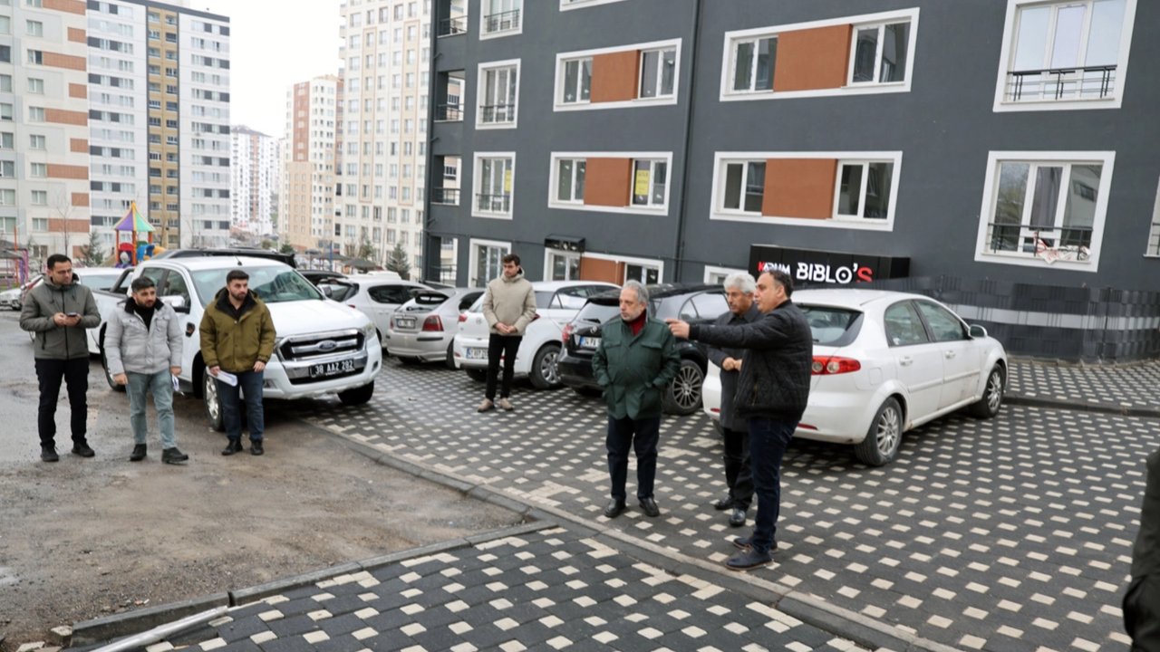 Kayseri Talas'ta hafta sonunda otopark mesaisi