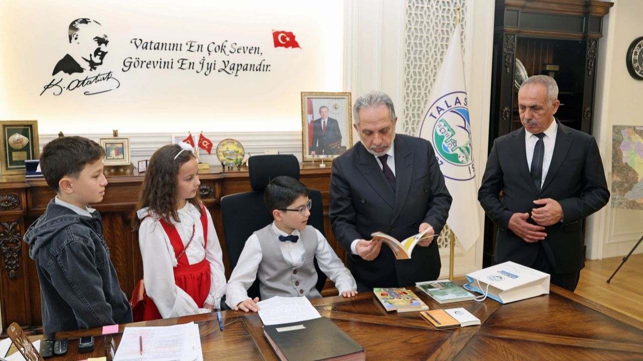 Kayseri Talas'ta küçük başkandan büyük mesajlar