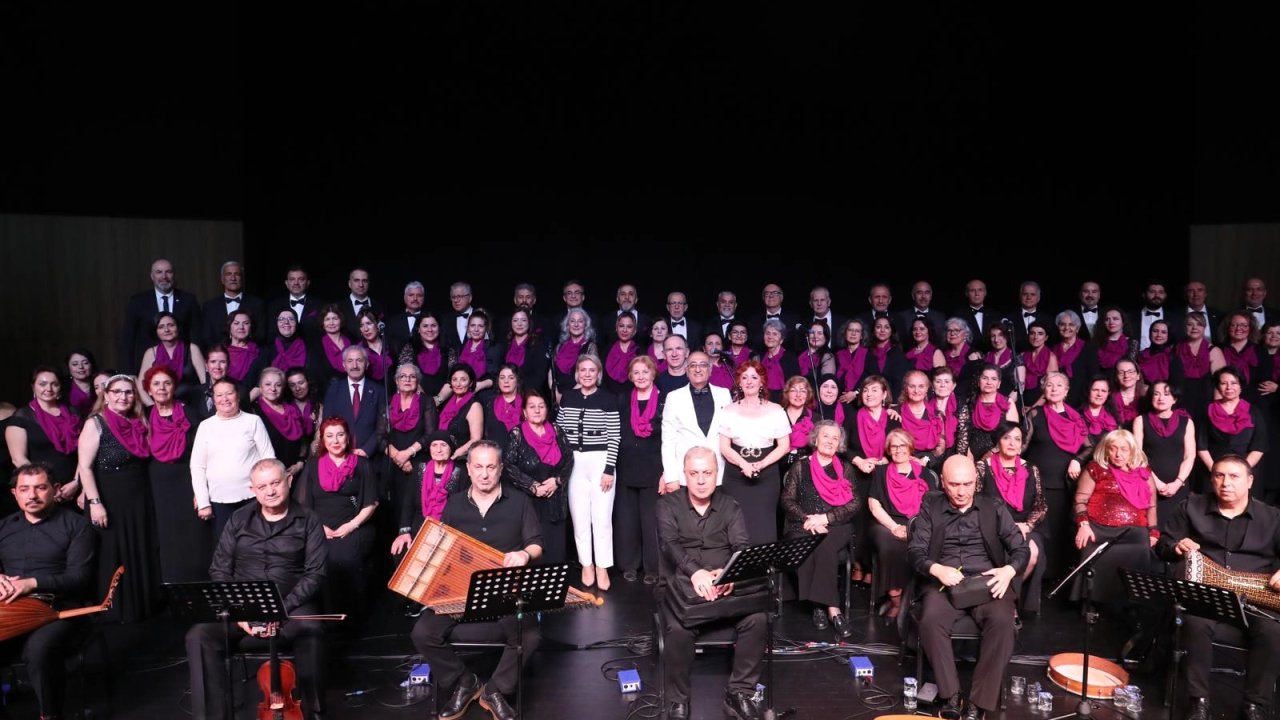 Kocaeli İzmit’te Türk Sanat Müziği rüzgarı esti