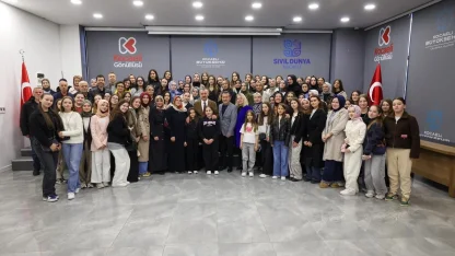 Kocaeli’de Başkan Büyükakın’dan soydaş öğrencilere misafirperverlik