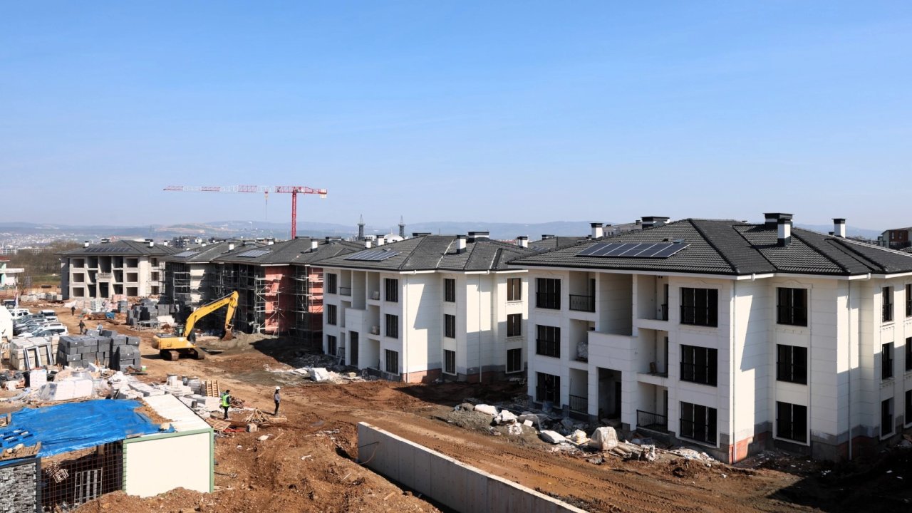 Kocaeli'de Kartepe Kent Konut Evleri’nde kaba inşaat tamamlandı