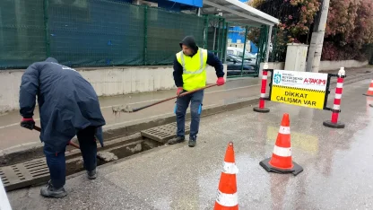 Kocaeli'de mazgallar tek tek temizleniyor