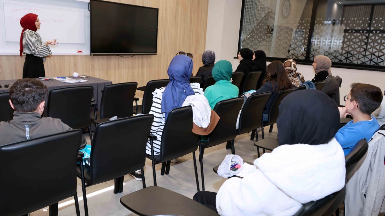 Konya Karatay'da gençlikte bahar dönemi başladı