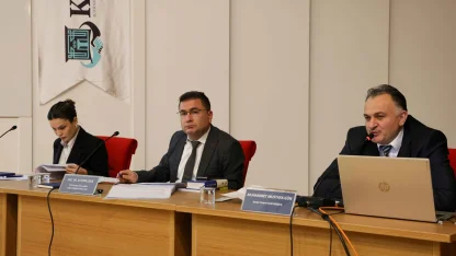 Konya'da fakülteli öğrencilere ticaret sicili uygulamalı anlatıldı