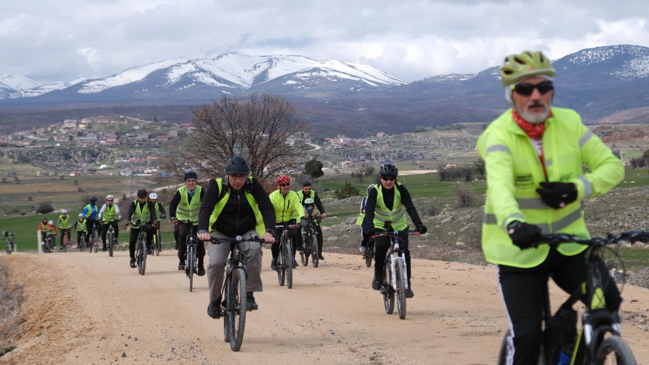 Konya'da pedallar tarih ve doğaya çevrildi