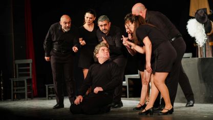 Manisa'a Aziz Nesin’in “Bir Takım Azizlikler” oyunu sahnelendi