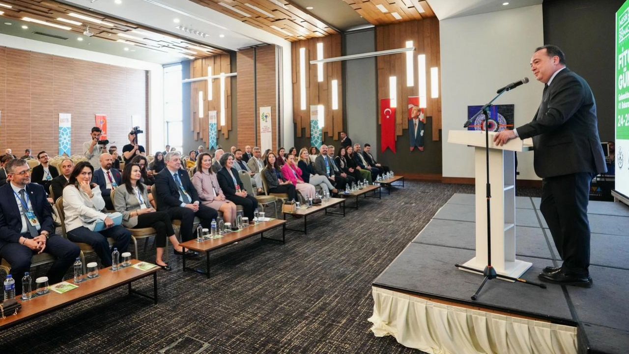 Mesir’in Şifa Mirası Bilimle Buluştu: Manisa’da Fitoterapi Günleri Başladı