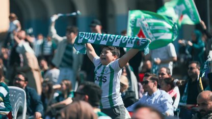 Millet Bahçesi'nde dev ekranda Bursaspor coşkusu