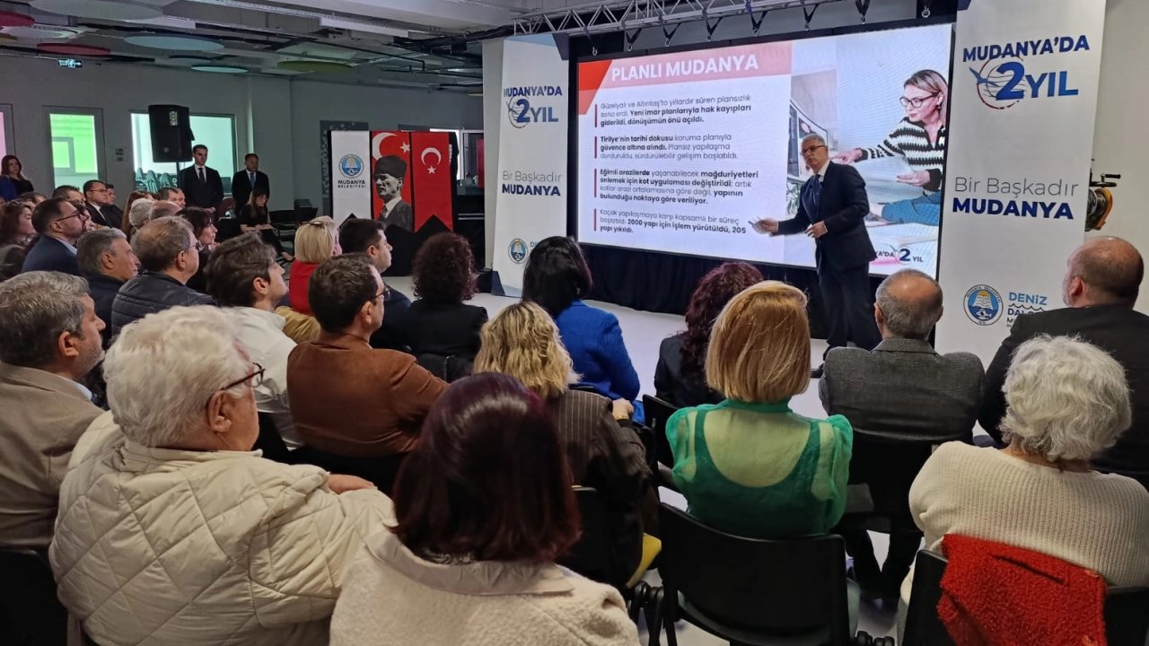 Mudanya'da Başkan Dalgıç'tan iki yıla kapsamlı sunum