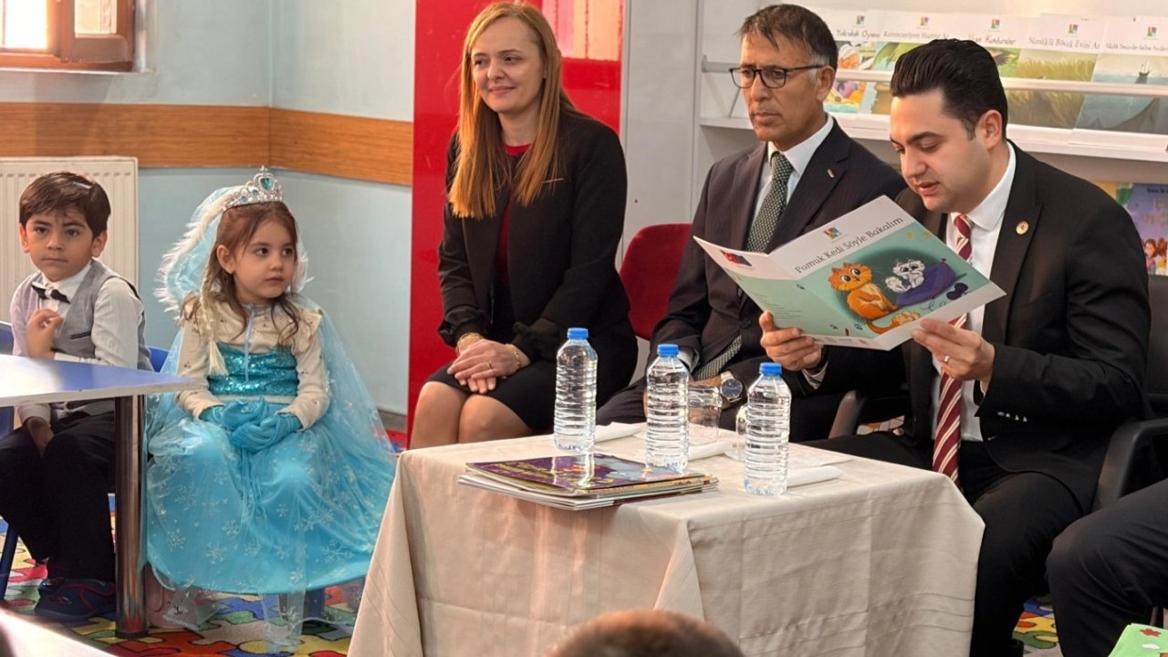 “Okuyan Şehir Ağrı” projesinde anaokulunda masal okudular