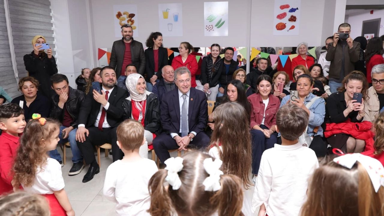 Osmangazi Belediyesi’nin kreşlerinde 23 Nisan sevinci