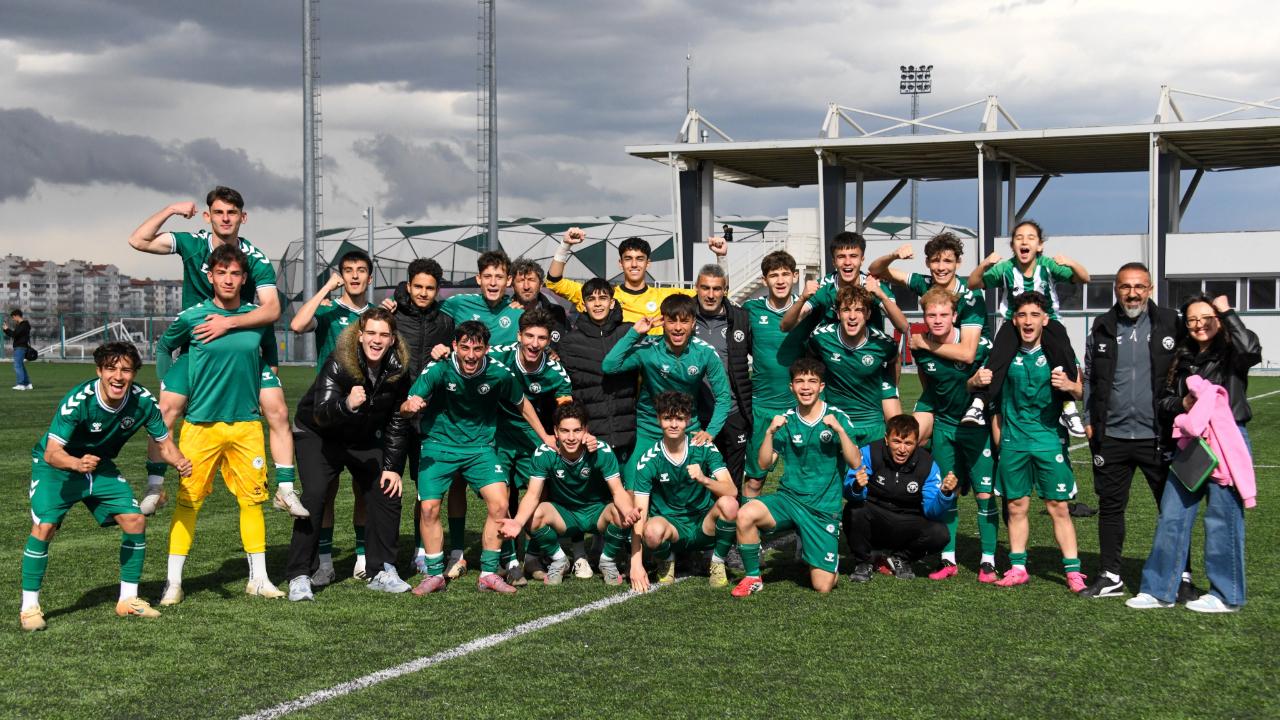 Genç kartallar grubunda şampiyon oldu