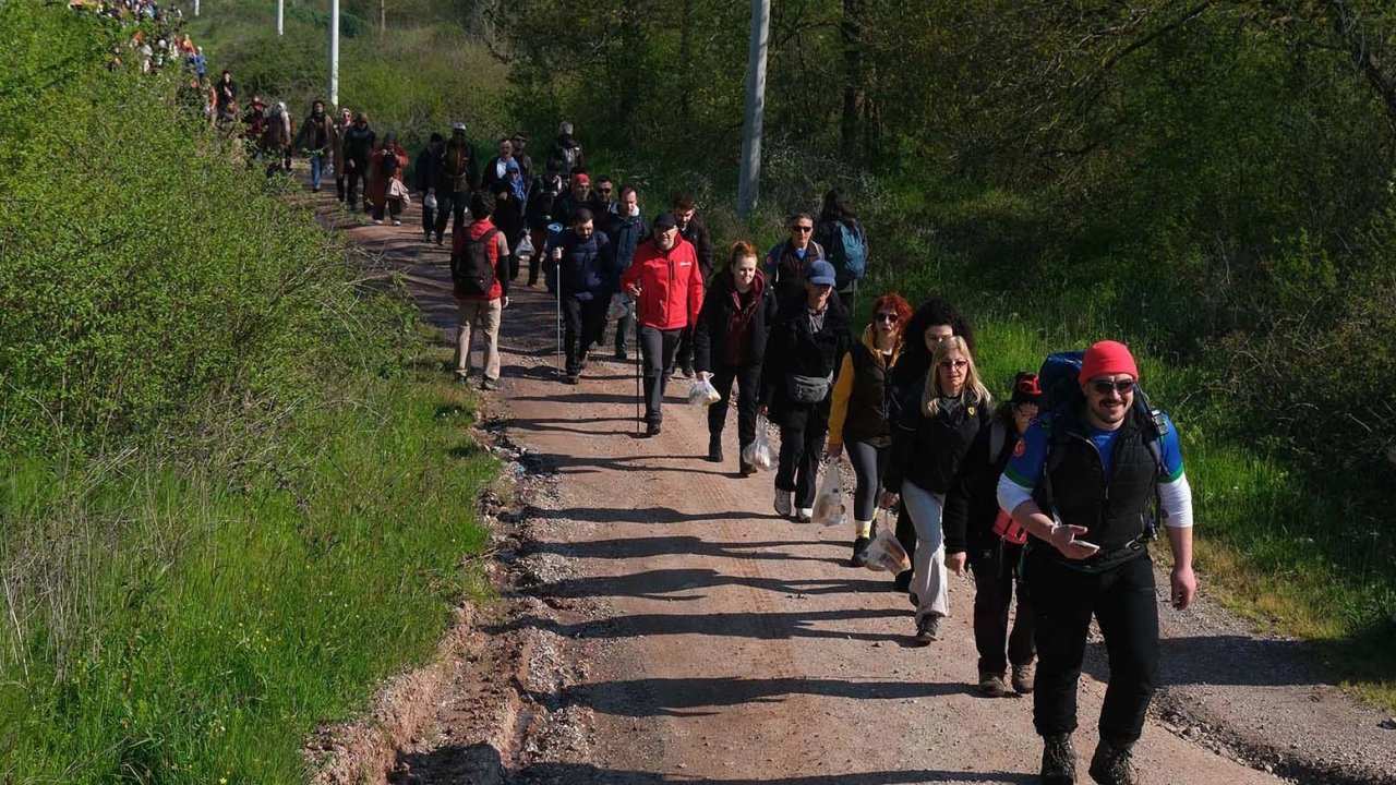 Sakarya Büyükşehir'de doğa yürüyüşlerinde 'bahar' etabı