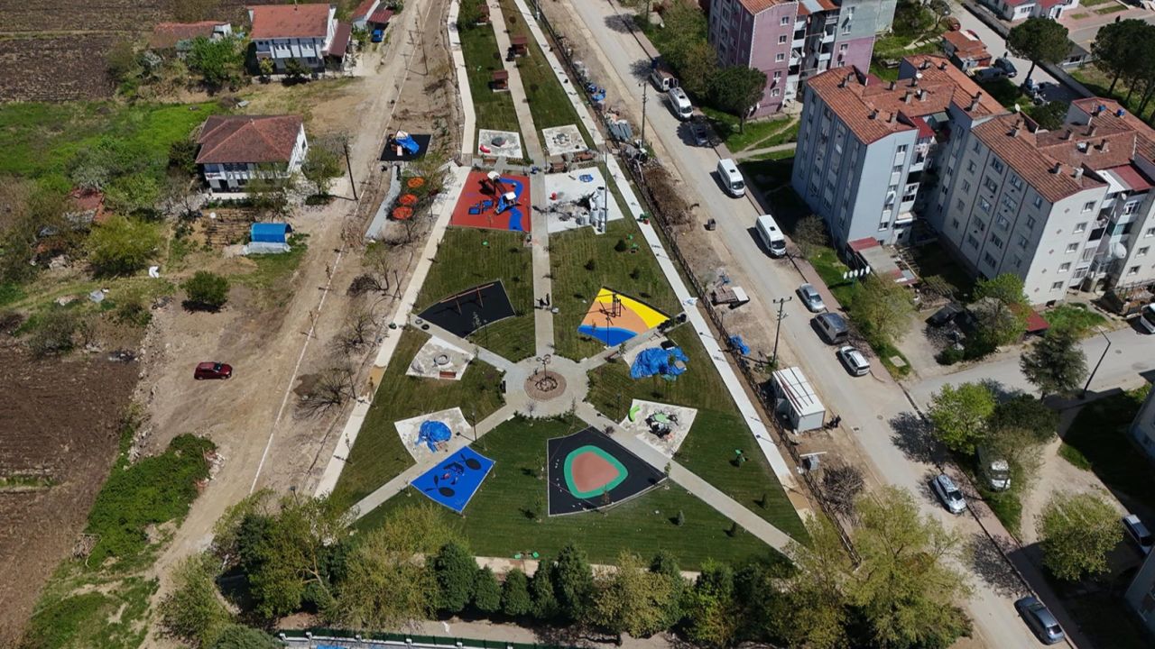 Sakarya Ferizli Atatürk Parkı açılış için gün sayıyor