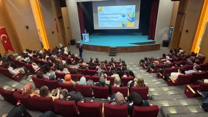 Sakarya otizme dair bilimsel yaklaşımlar SGM’de ele alındı