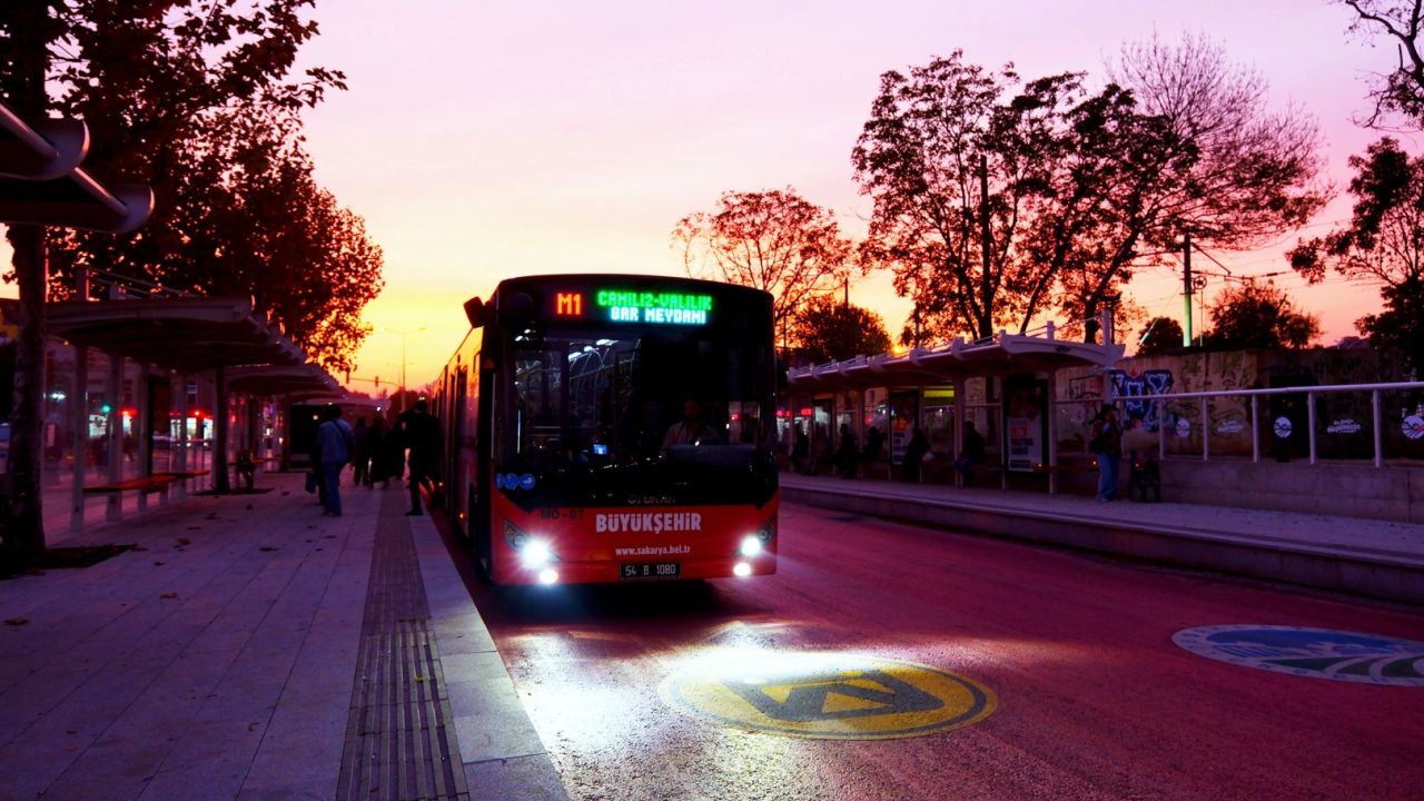 Sakarya’da metrobüslerde yeni düzenleme