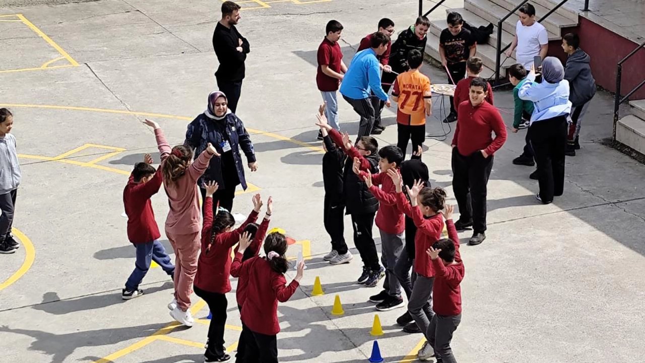 Sakarya'da “Tabletleri Kapat” projesiyle çocuklara çevrimdışı yaşam bilinci