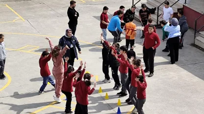 Sakarya'da “Tabletleri Kapat” projesiyle çocuklara çevrimdışı yaşam bilinci