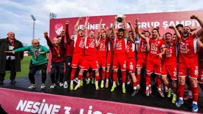 Sebat Gençlik Spor şampiyonluk kupasına kavuştu