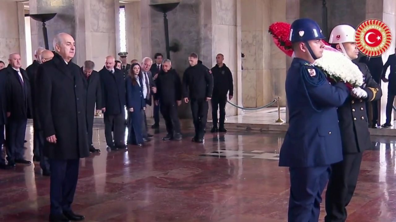 TBMM'den 'egemenlik milletindir' vurgusu... Devlet erkanı Ata'nın huzurunda