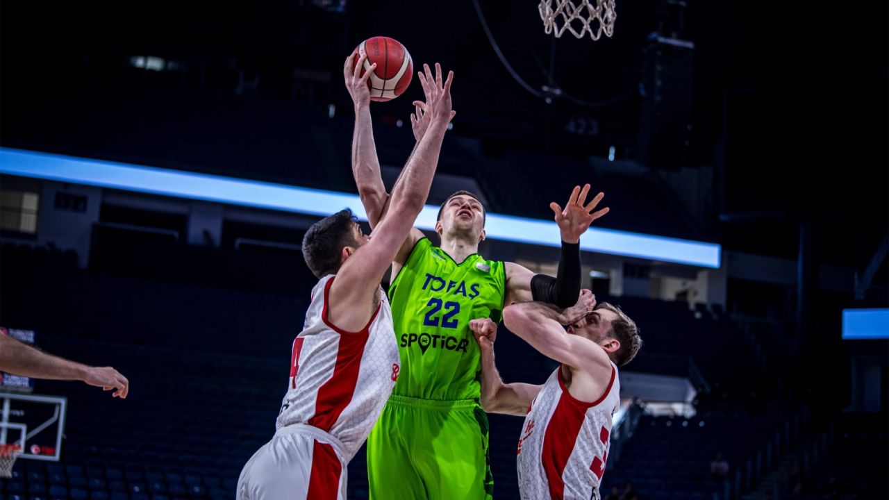 Tofaş 28. haftada parkeden mağlup ayrıldı