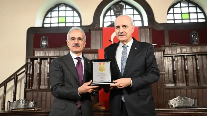 Trabzonlulardan TBMM Başkanı Kurtulmuş'a tarihi teşekkür