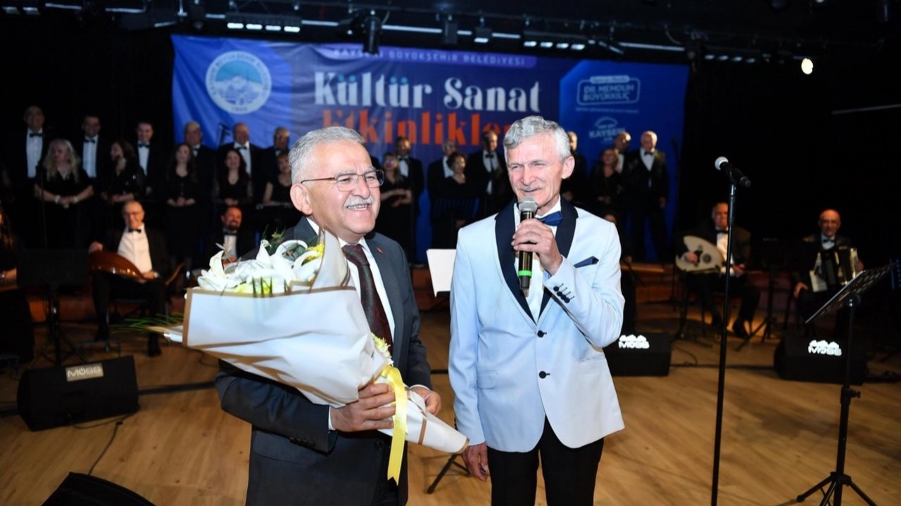 Türk Sanat Müziği Kayseri Kent Korosu kulakların pasını sildi