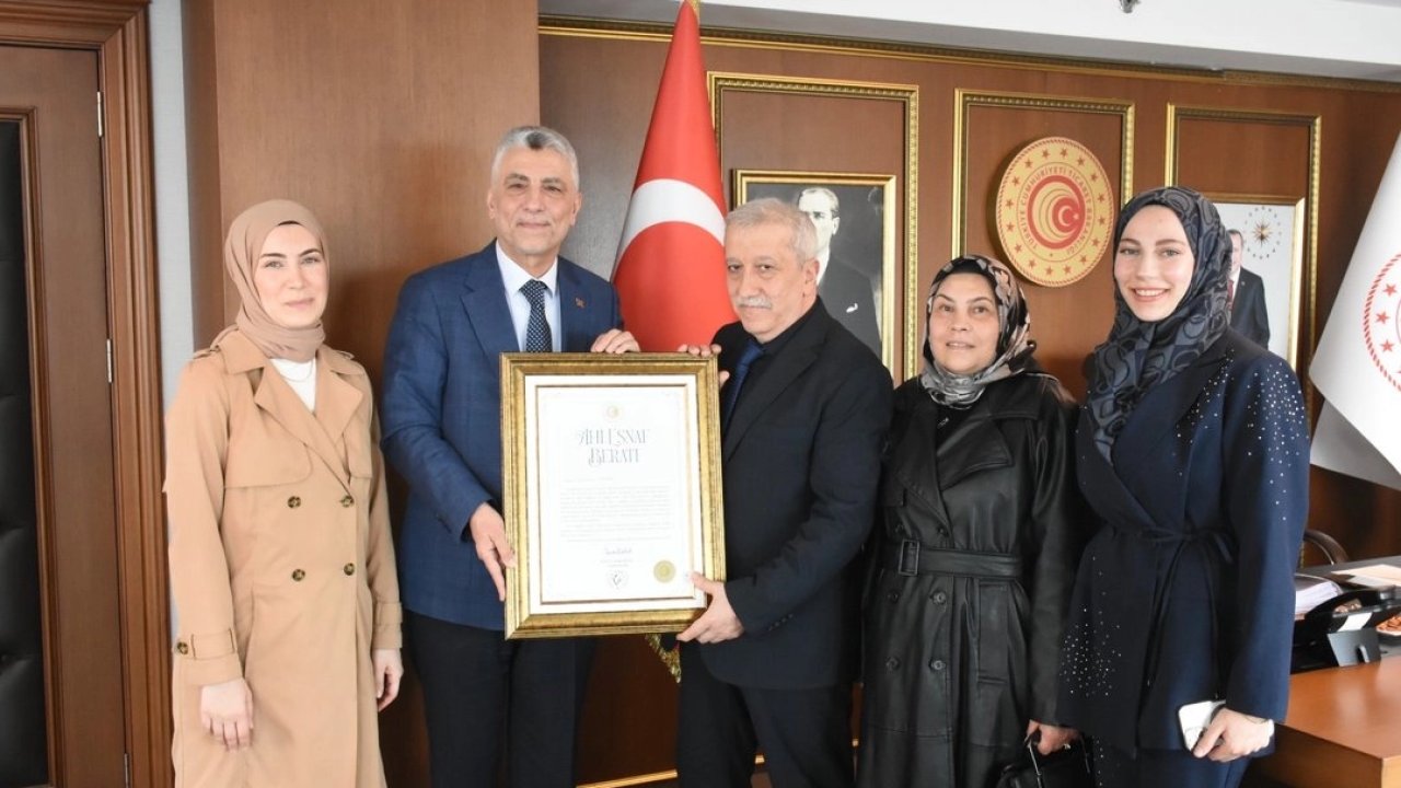 Ücret almayan esnafa Bakan Bolat'tan “Ahi Esnaf Beratı”