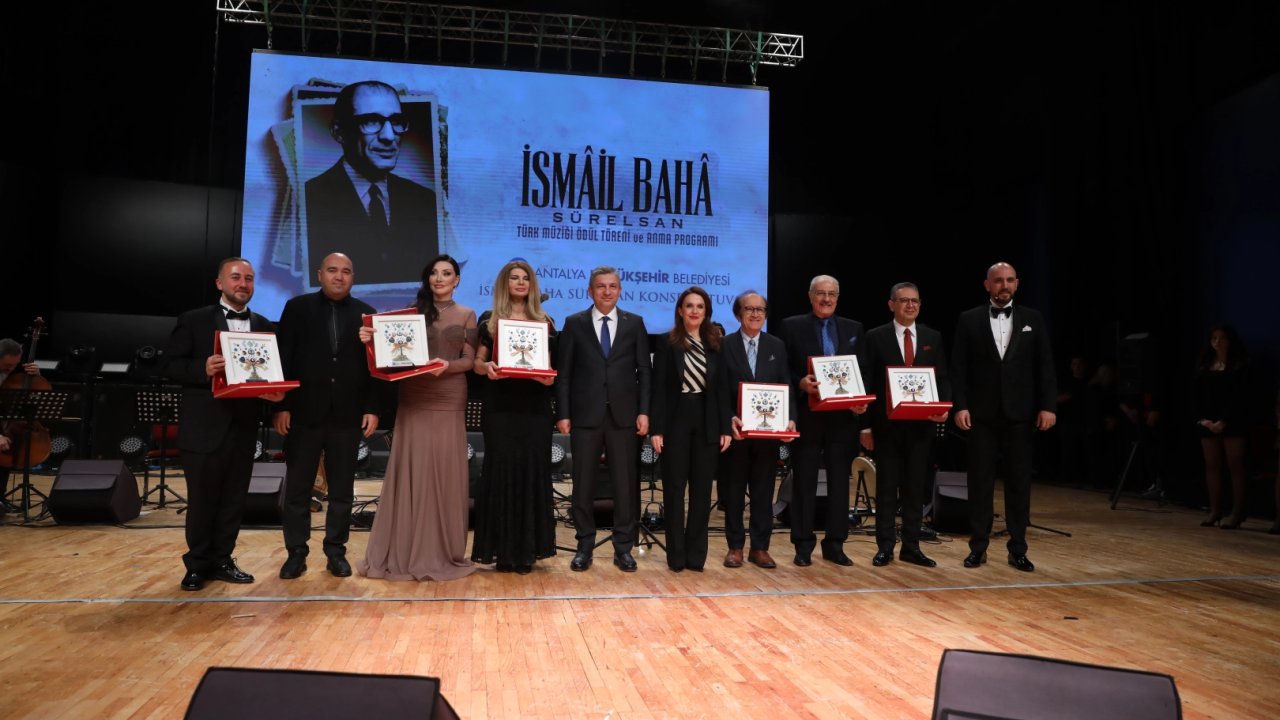 Ünlü Bestekar adına yaşam boyu onur ödülü Zekai Tunca’ya verildi