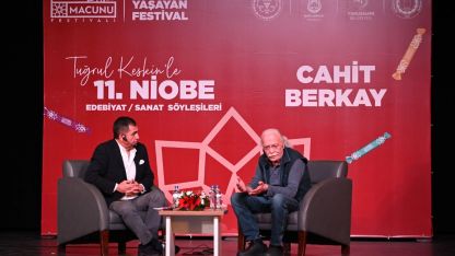 Usta sanatçı Cahit Berkay Manisalılarla buluştu