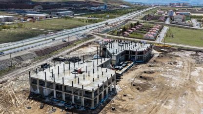 Van otobüs terminaline kavuşuyor