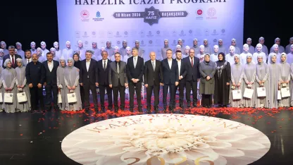 Yasin Kartoğlu: Ahlaklı ve vicdanlı nesiller yetiştirmeliyiz