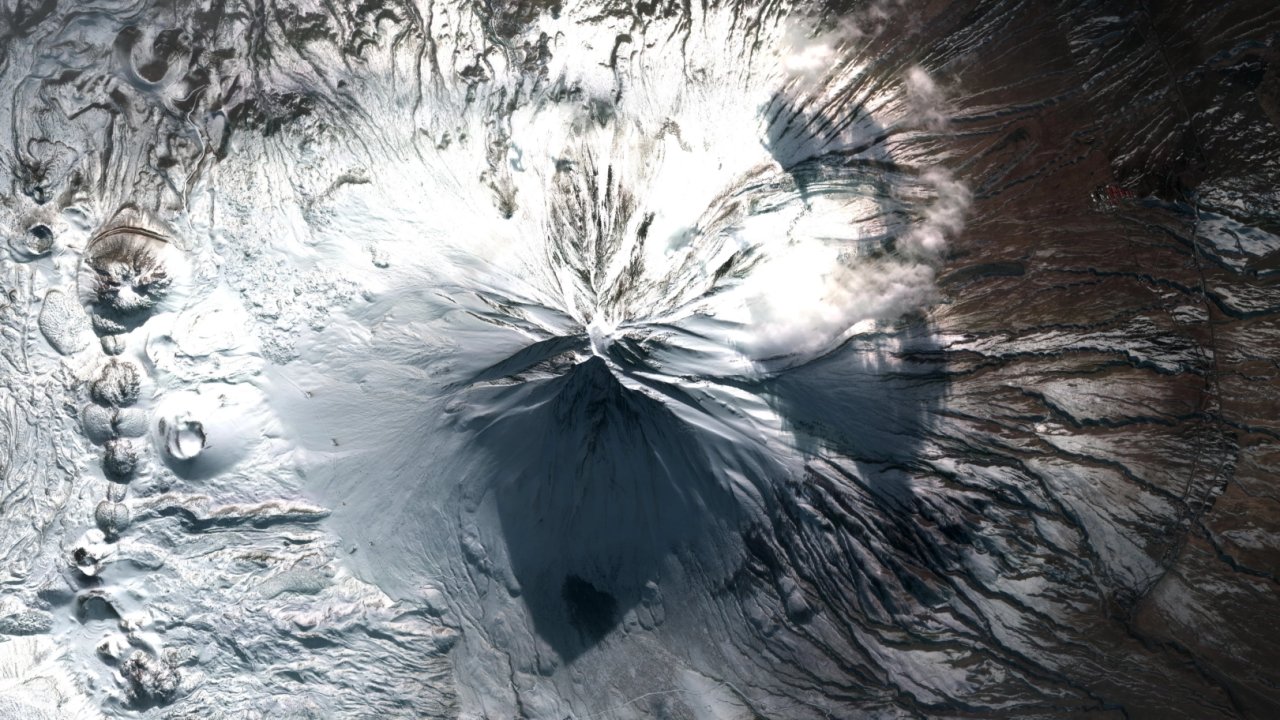 Zirveden uzaya... Ağrı Dağı’na gökyüzünden selam