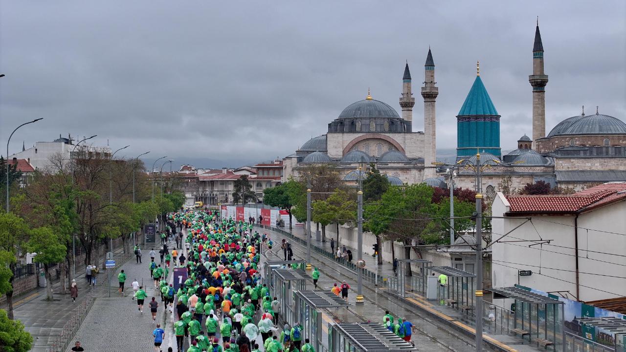 Uluslararası Konya yarı maratonu tamamlandı